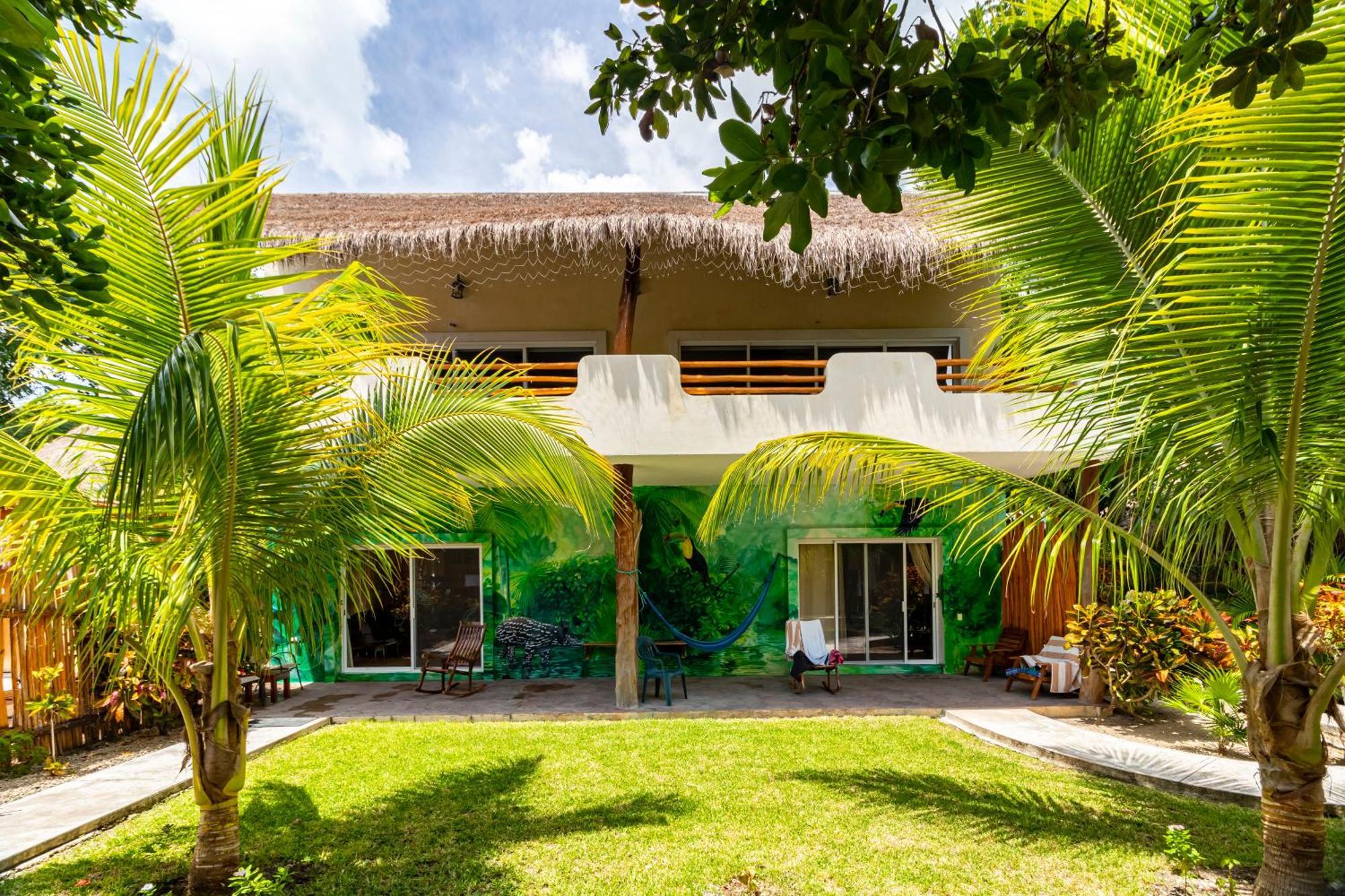 Hotel & Suites Oasis Bacalar Esterno foto